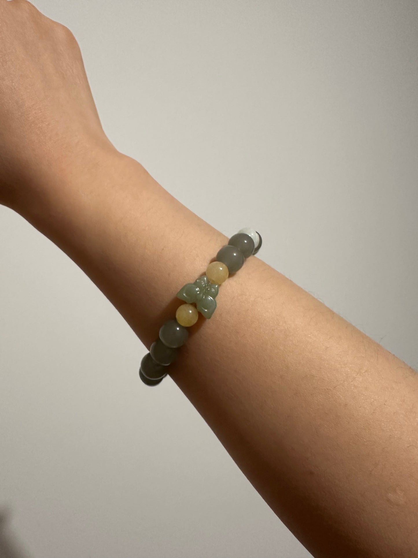 Smokey-grey jade bracelet